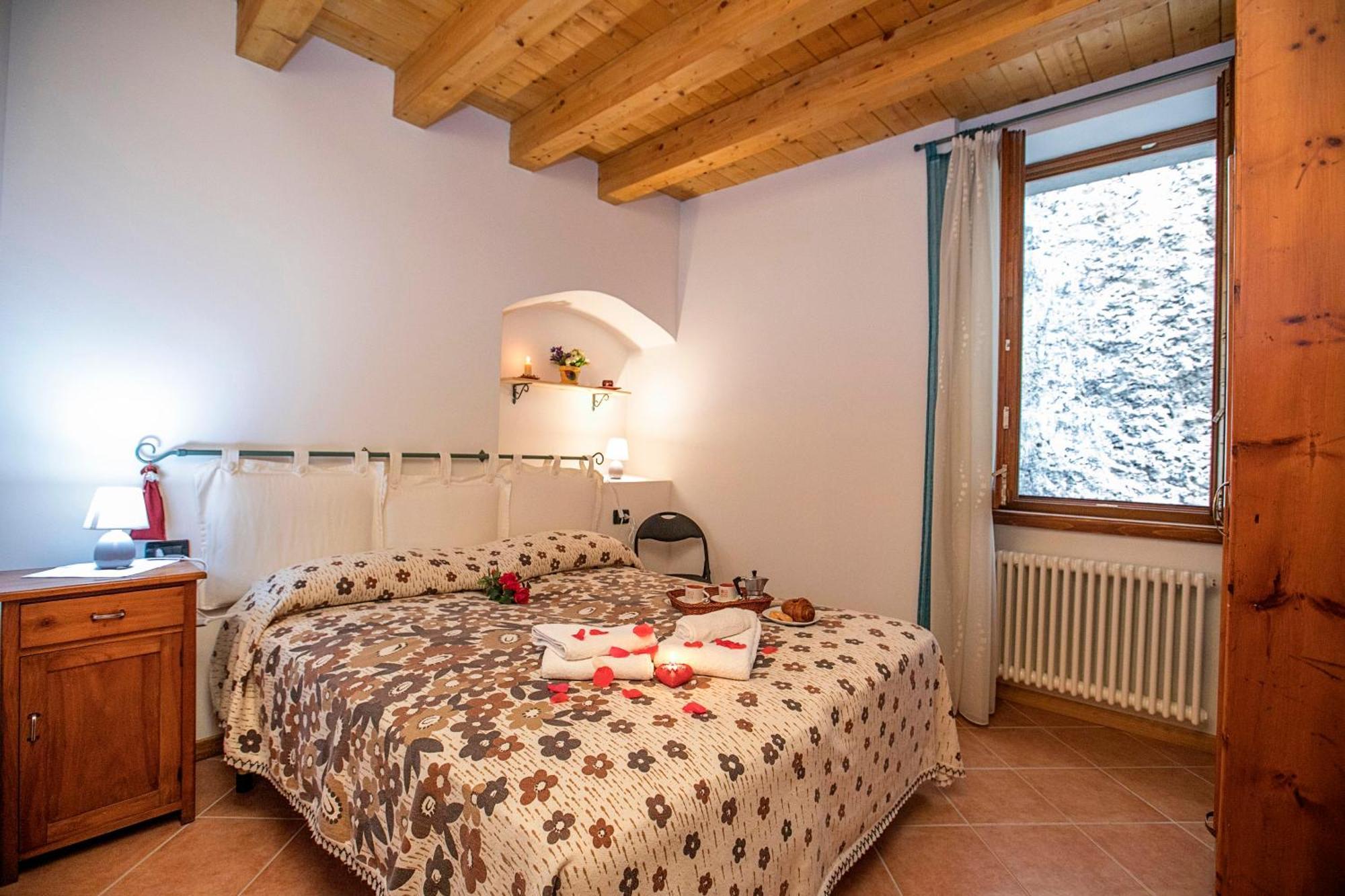 Appartamento Centro Storico Riva Esterno foto