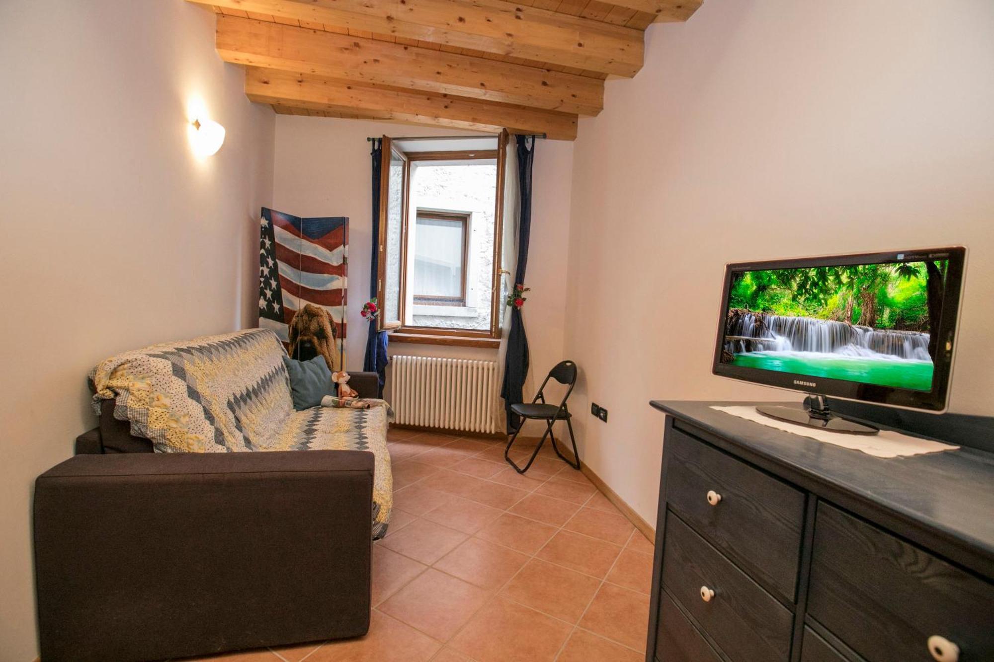 Appartamento Centro Storico Riva Esterno foto